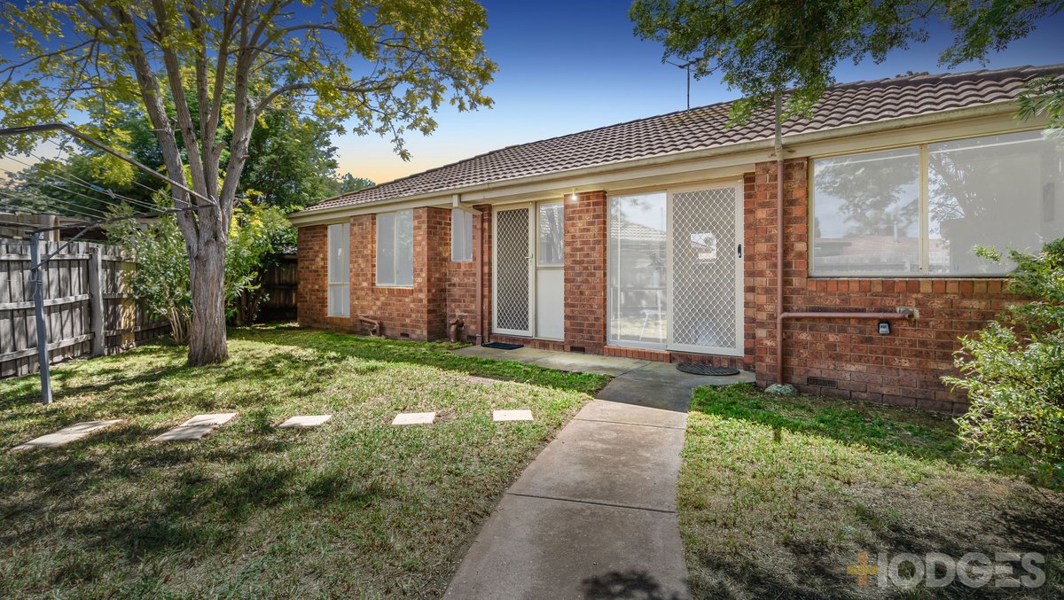 2 / 1 Regis Close Werribee - Residential for sale