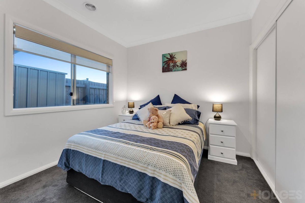 21 Shaw Road Officer - Residential for sale