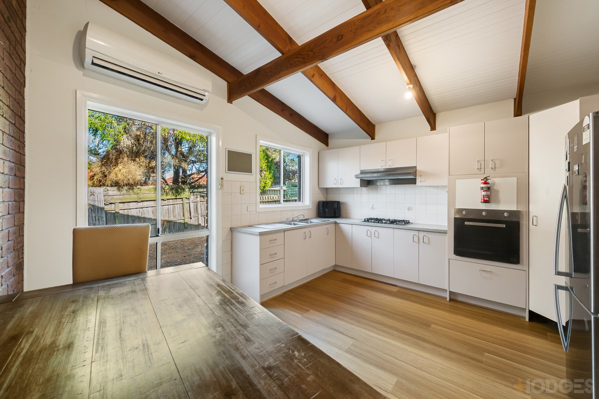 2 / 1 Vernon Court Hoppers Crossing - Residential for sale