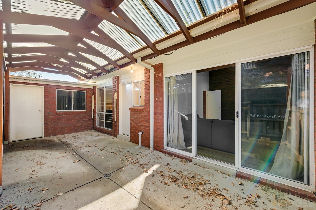 2 / 1 Vernon Court Hoppers Crossing - Residential for sale