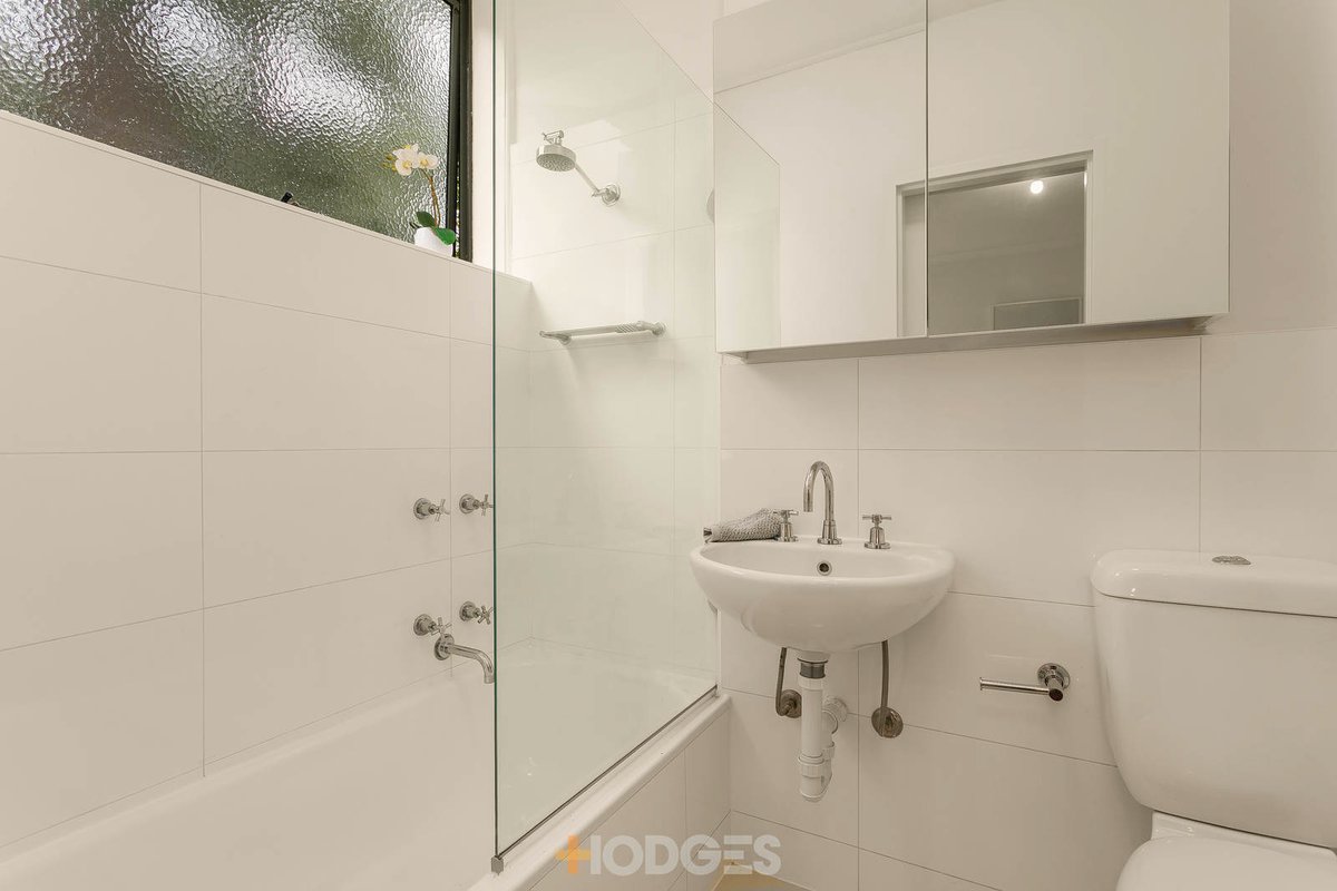 2 / 1 Wrexham Road Windsor - Residential for sale