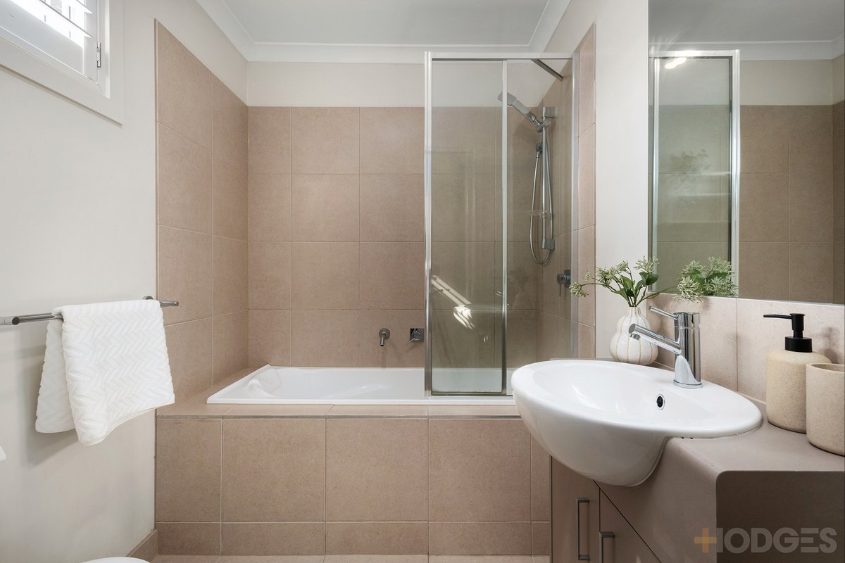 2 / 10 Hayden Crescent Albion - Residential for sale