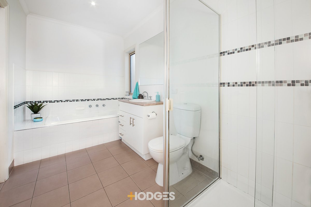2/11 Alden Court Cheltenham - Residential for sale