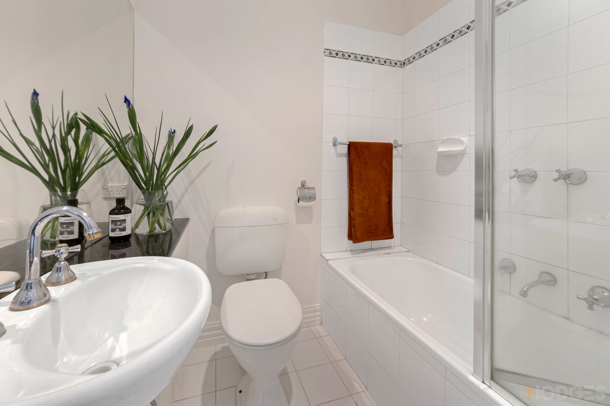 2 / 11 Roberts Court Brighton East - Residential for sale