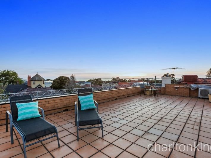 2 / 112 Cnr Arkaringa Cres & Bluff Rd BLACK ROCK - Residential for sale