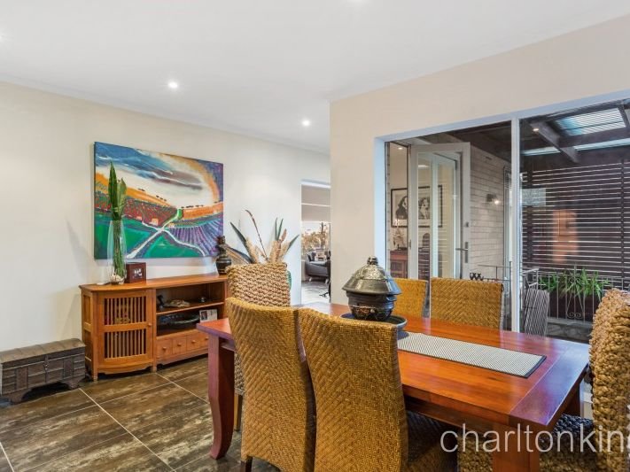 2 / 112 Cnr Arkaringa Cres & Bluff Rd BLACK ROCK - Residential for sale
