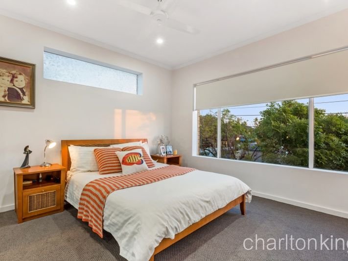 2 / 112 Cnr Arkaringa Cres & Bluff Rd BLACK ROCK - Residential for sale