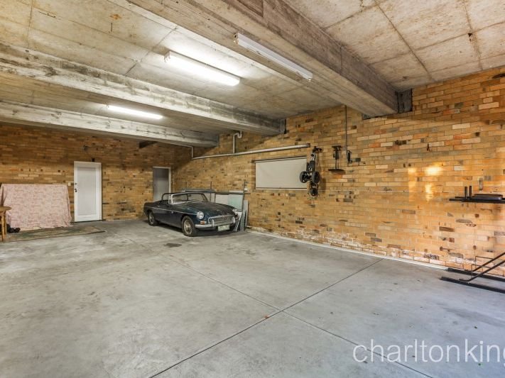 2 / 112 Cnr Arkaringa Cres & Bluff Rd BLACK ROCK - Residential for sale