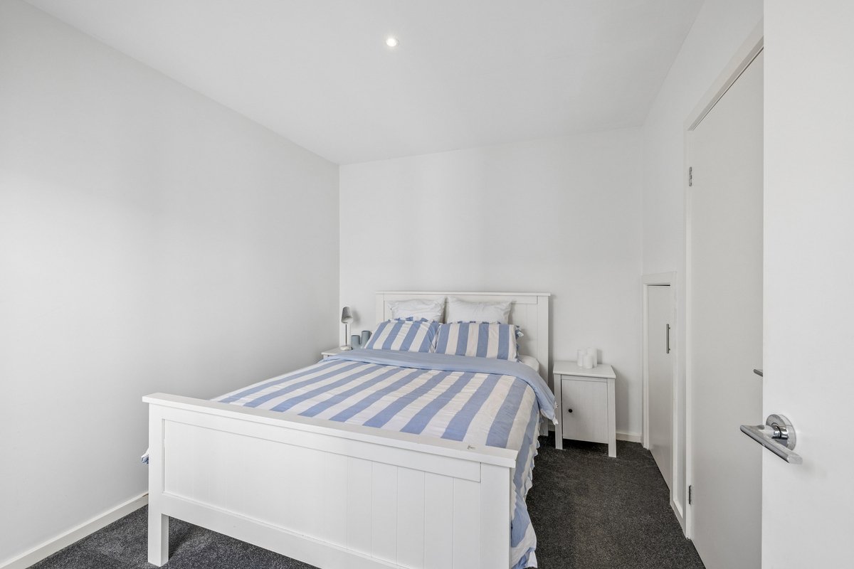 2 / 115 Railway Parade Seaford - Residential for sale