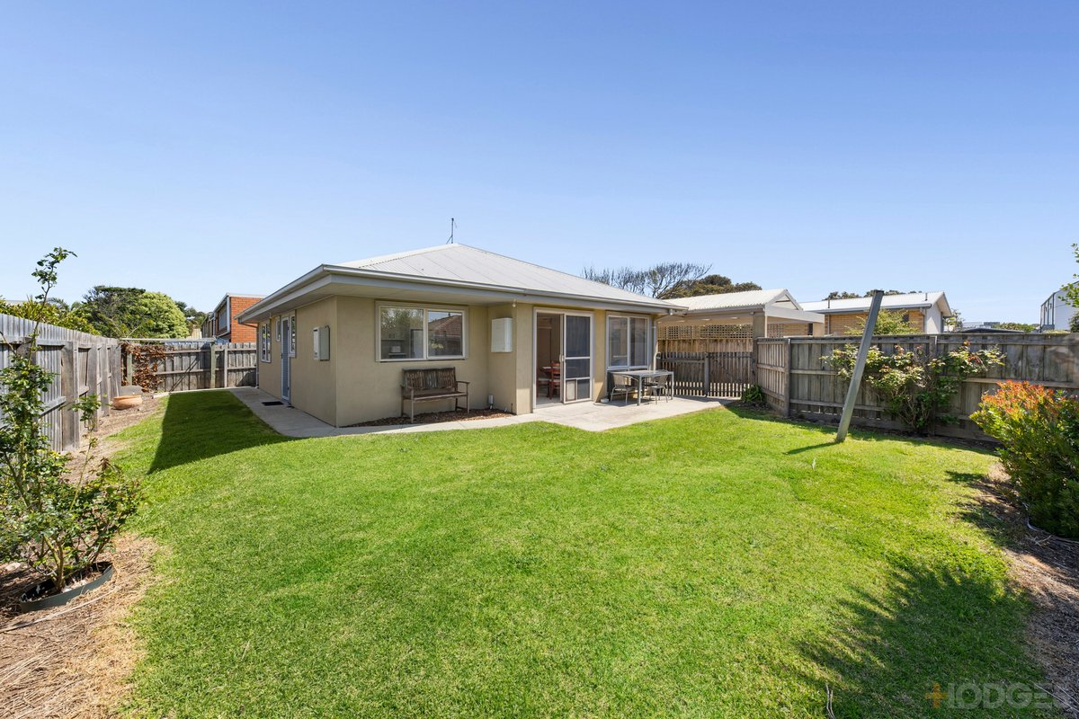 2 / 116 The Avenue Ocean Grove - Residential for sale