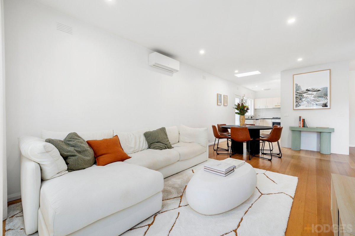 2 / 117 Cromer Road Beaumaris - Residential for sale
