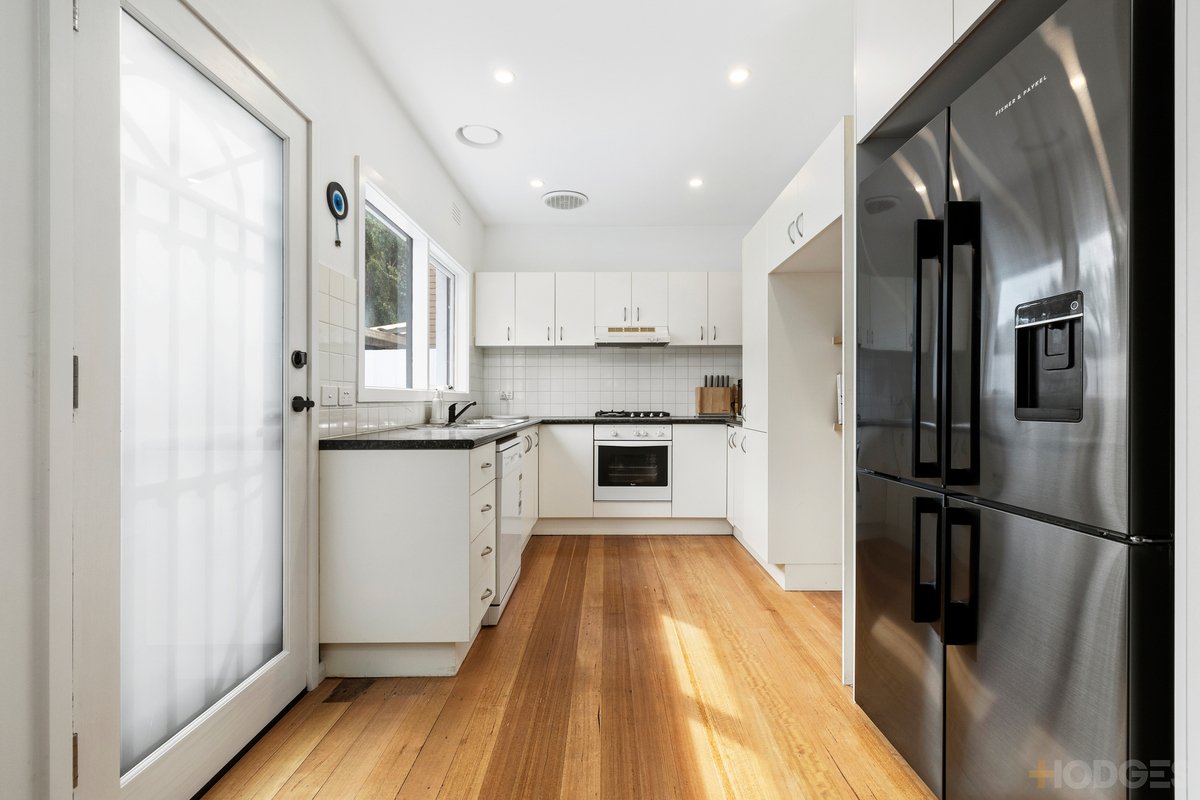 2 / 117 Cromer Road Beaumaris - Residential for sale