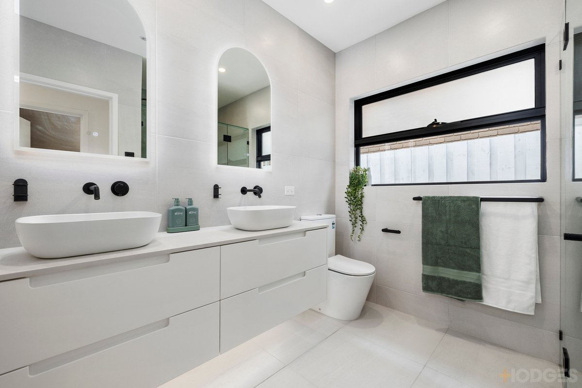 2 / 117 Cromer Road Beaumaris - Residential for sale