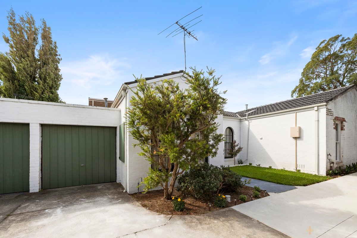 2 / 117 Cromer Road Beaumaris - Residential for sale