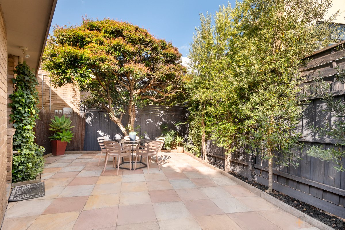 2 / 1173 Nepean Highway Highett - Residential for sale