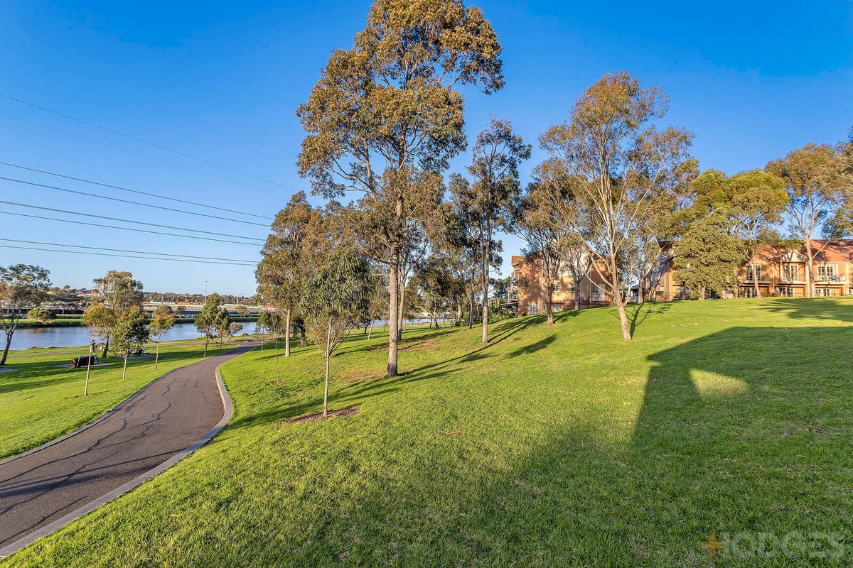 21 / 2 Ballarat Road Footscray - Residential for sale