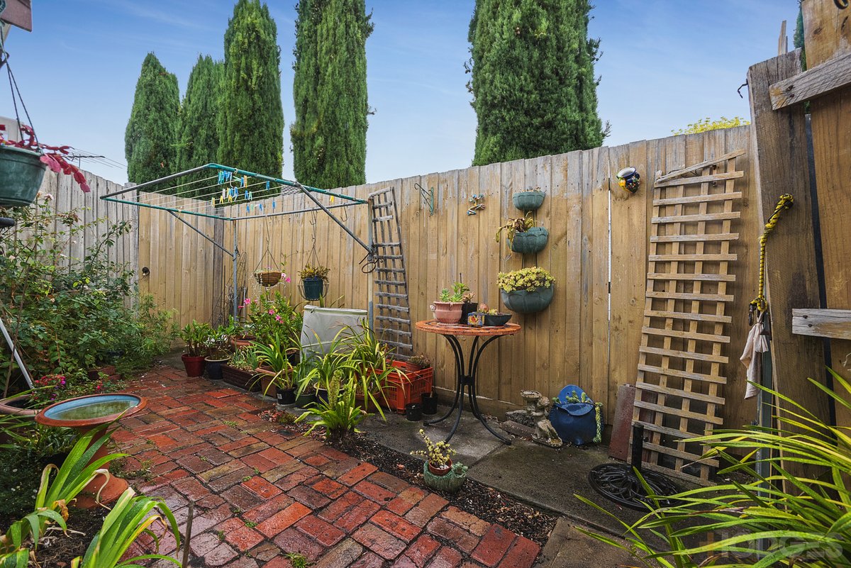 2 / 12 Riviera Street Mentone - Residential for sale