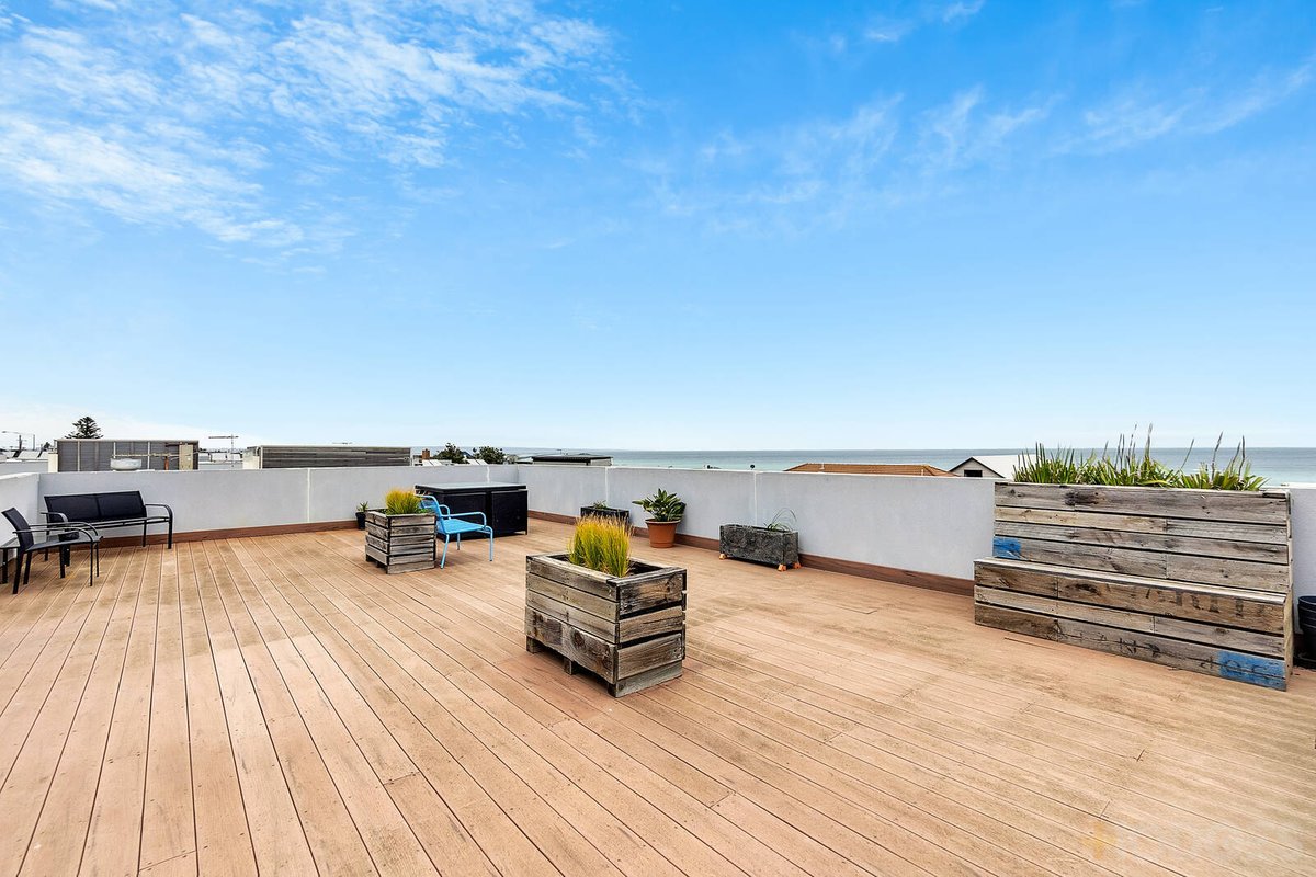 2 / 143 Nepean Highway Aspendale - Residential for sale