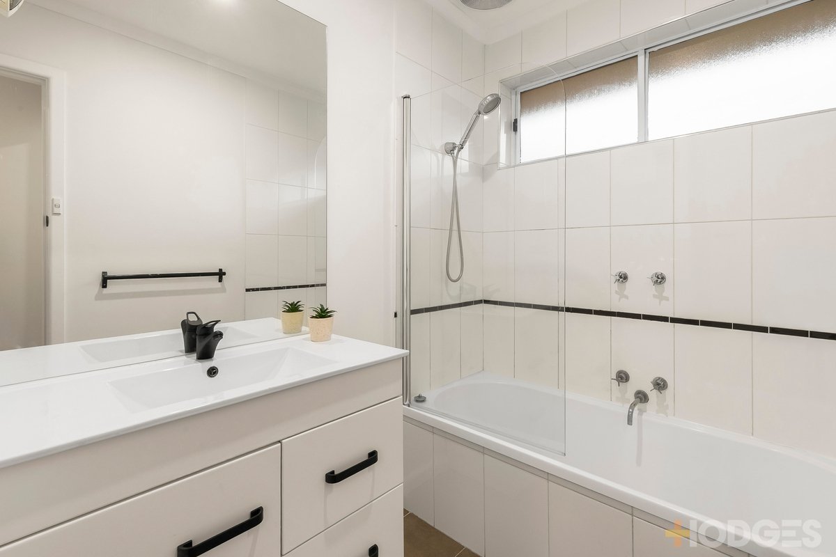 2 / 147 Essex Street West Footscray - Residential for sale