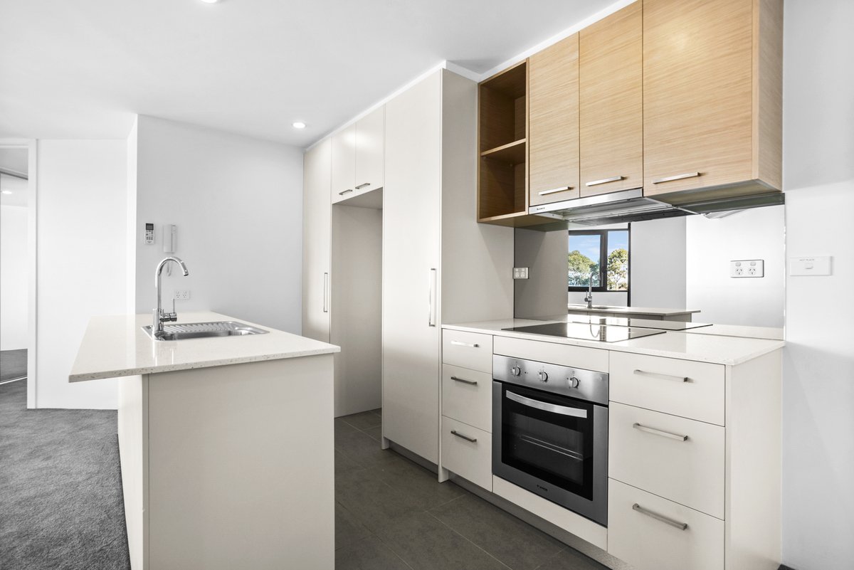 215/278 Charman Road Cheltenham - 2 bedroom property