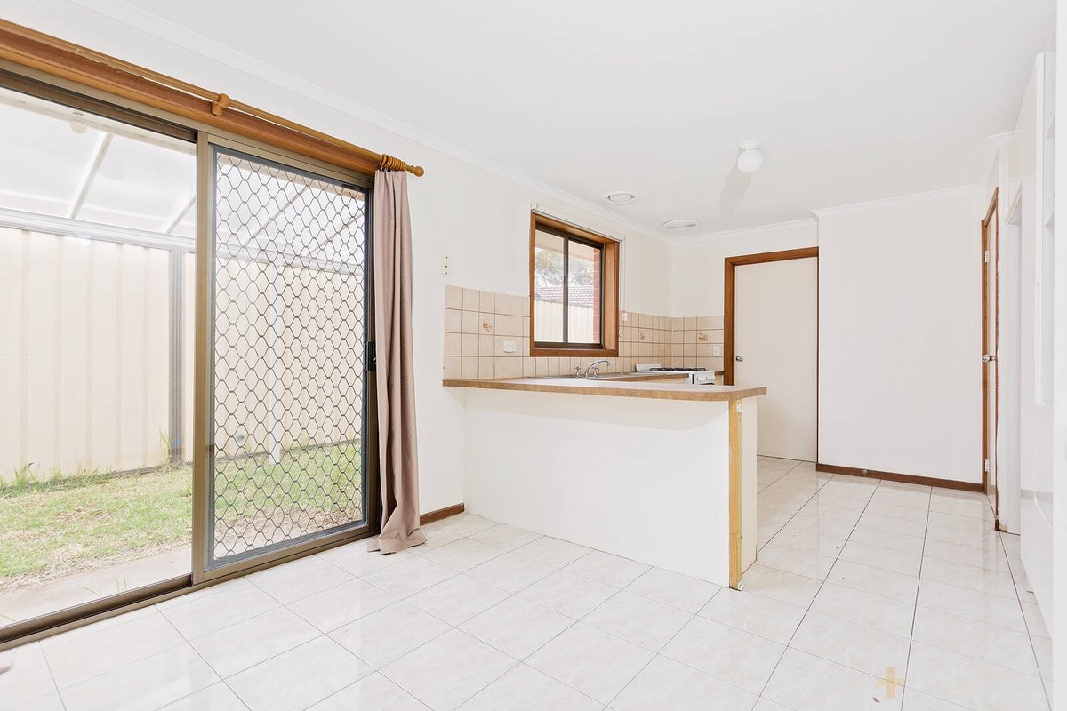 2 / 16 Bower Drive Werribee - Residential for sale