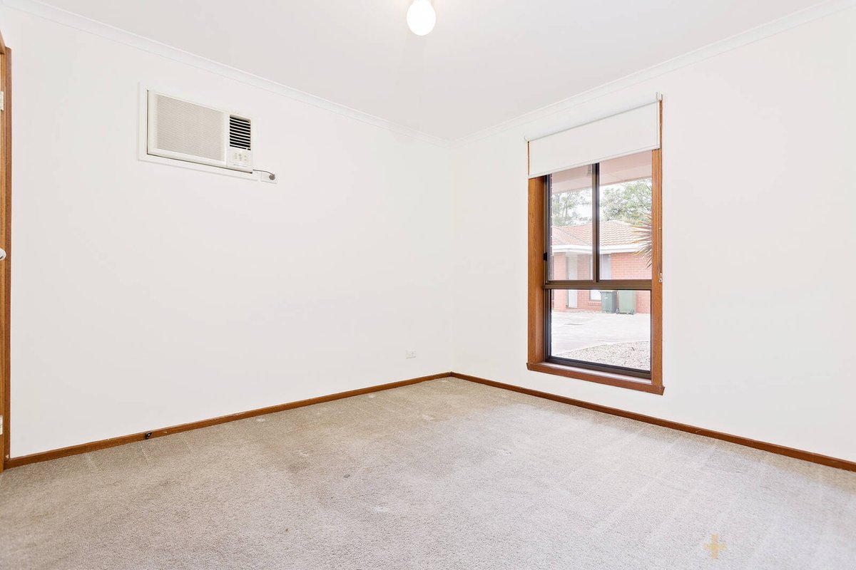 2 / 16 Bower Drive Werribee - Residential for sale