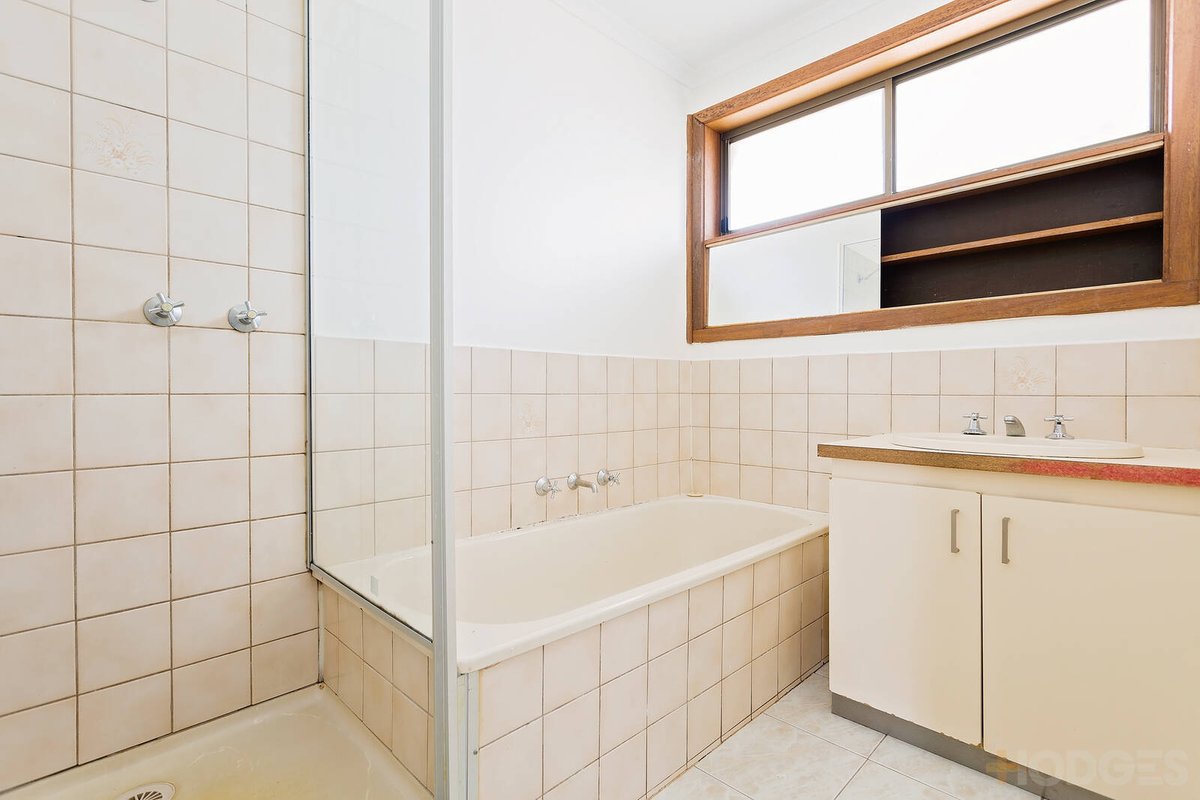 2 / 16 Bower Drive Werribee - Residential for sale