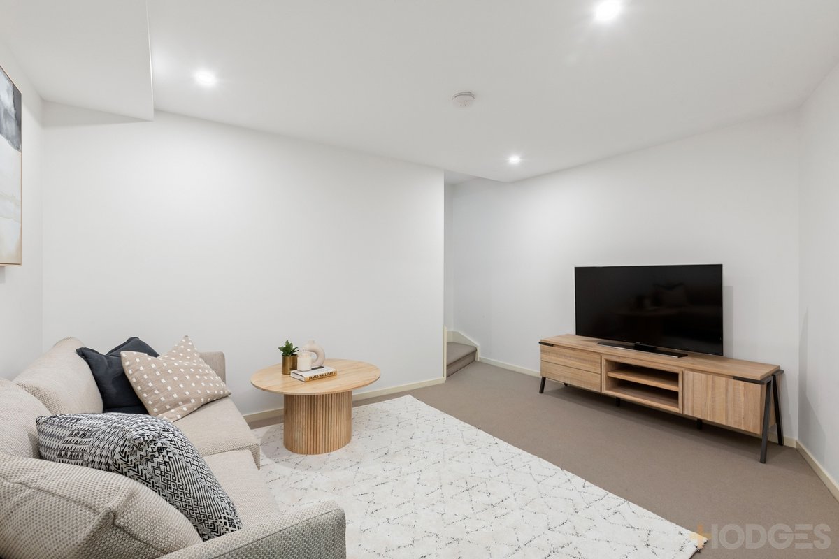 2 / 16 Keiller Street Hampton East - Residential for sale