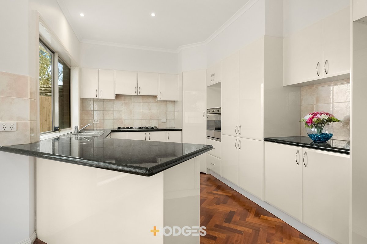 2/16 Woodville Avenue Glen Huntly - Residential for sale