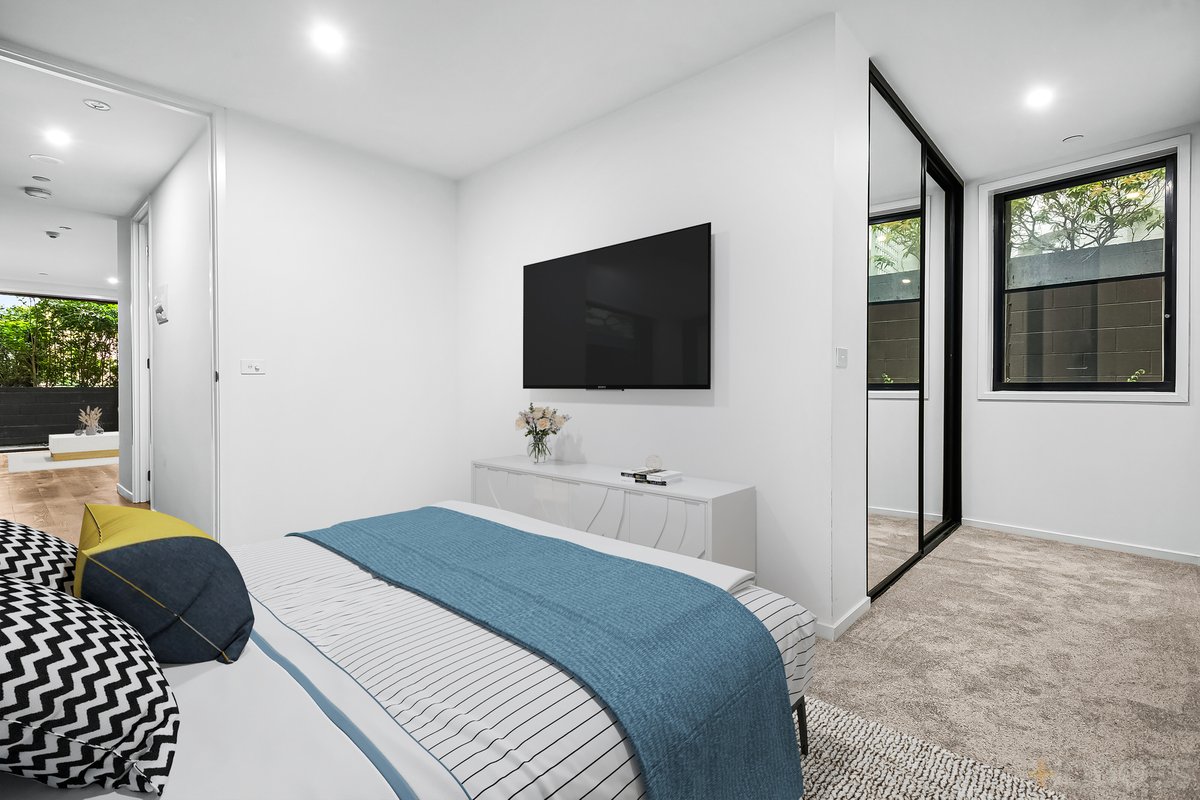 2 / 17 Ellesmere Road Windsor - Residential for sale