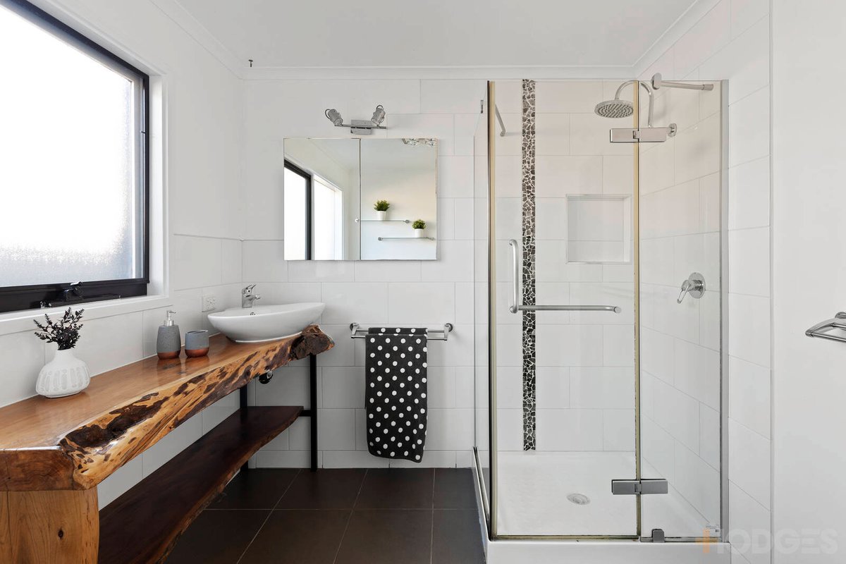 2 / 17 Lake Avenue Ocean Grove - Residential for sale
