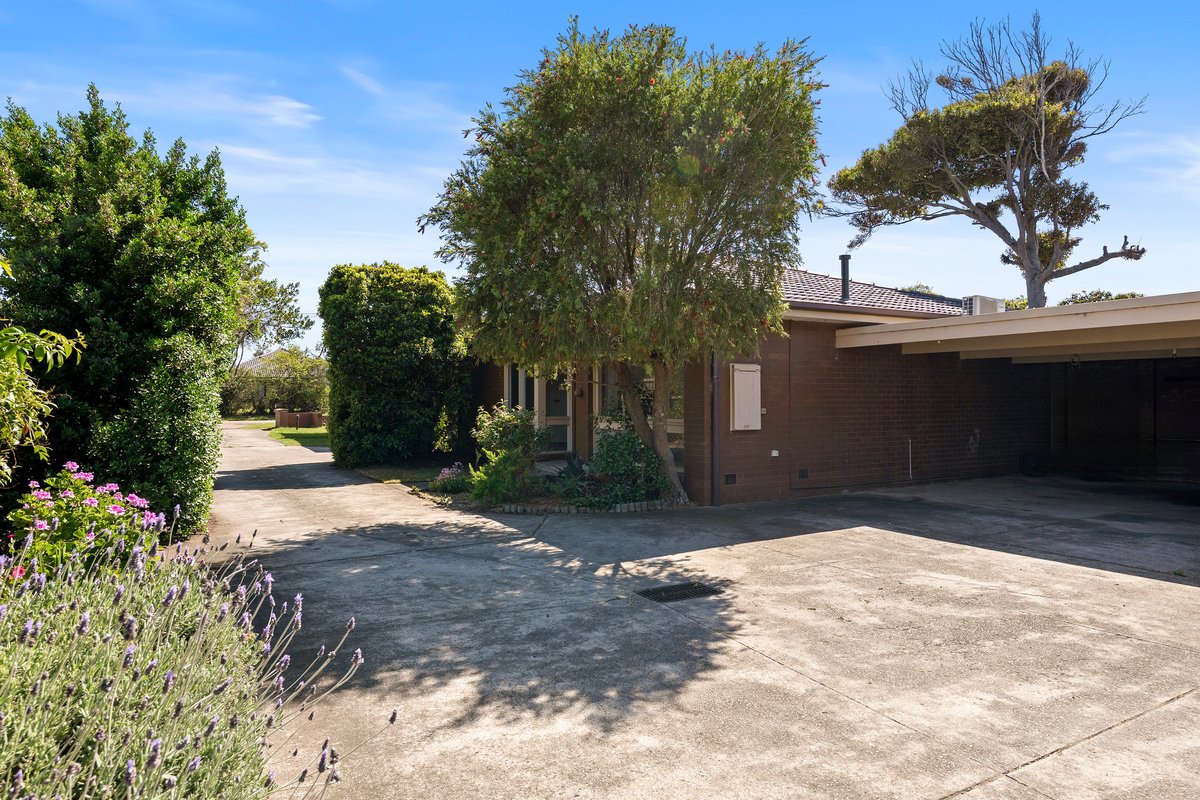 2 / 17 The Glen RYE - Residential for sale