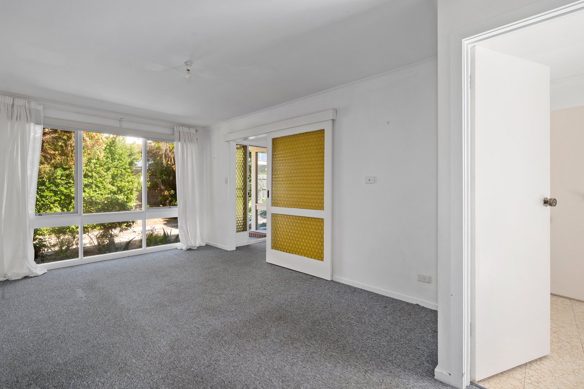2 / 17 The Glen RYE - Residential for sale