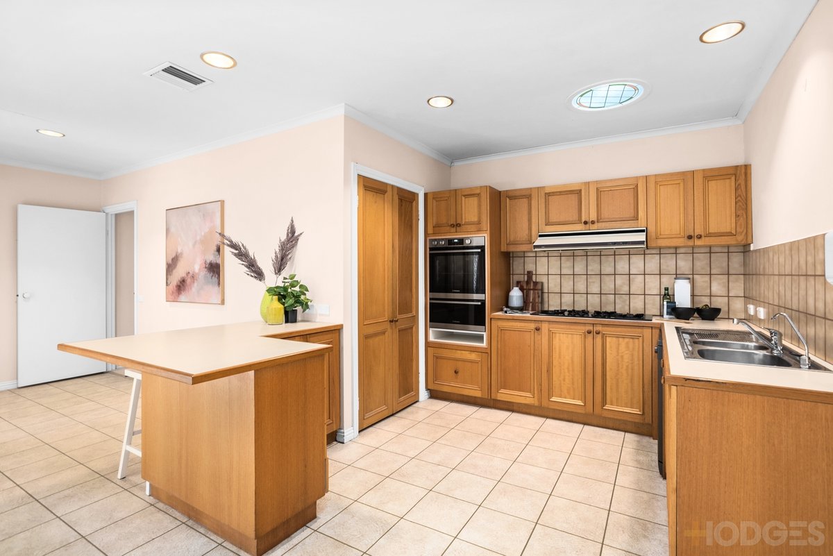 2 / 17 Wakool Avenue Mentone - Residential for sale