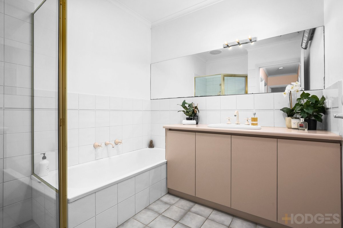 2 / 17 Wakool Avenue Mentone - Residential for sale