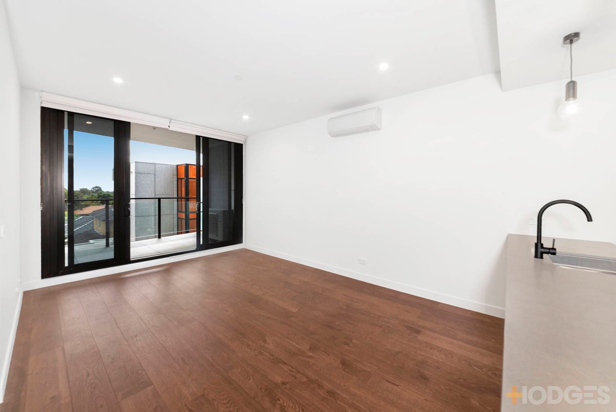 217 / 28 Swindon Road Hughesdale - Residential for sale