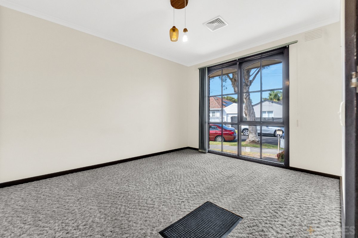 2 / 18 Chute Street Mordialloc - Residential for sale