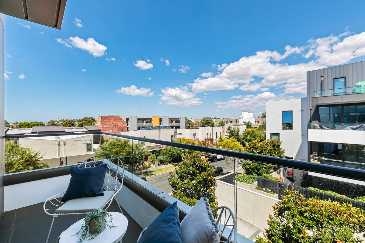 218 / 9 Hewitt Avenue Footscray - Residential for sale