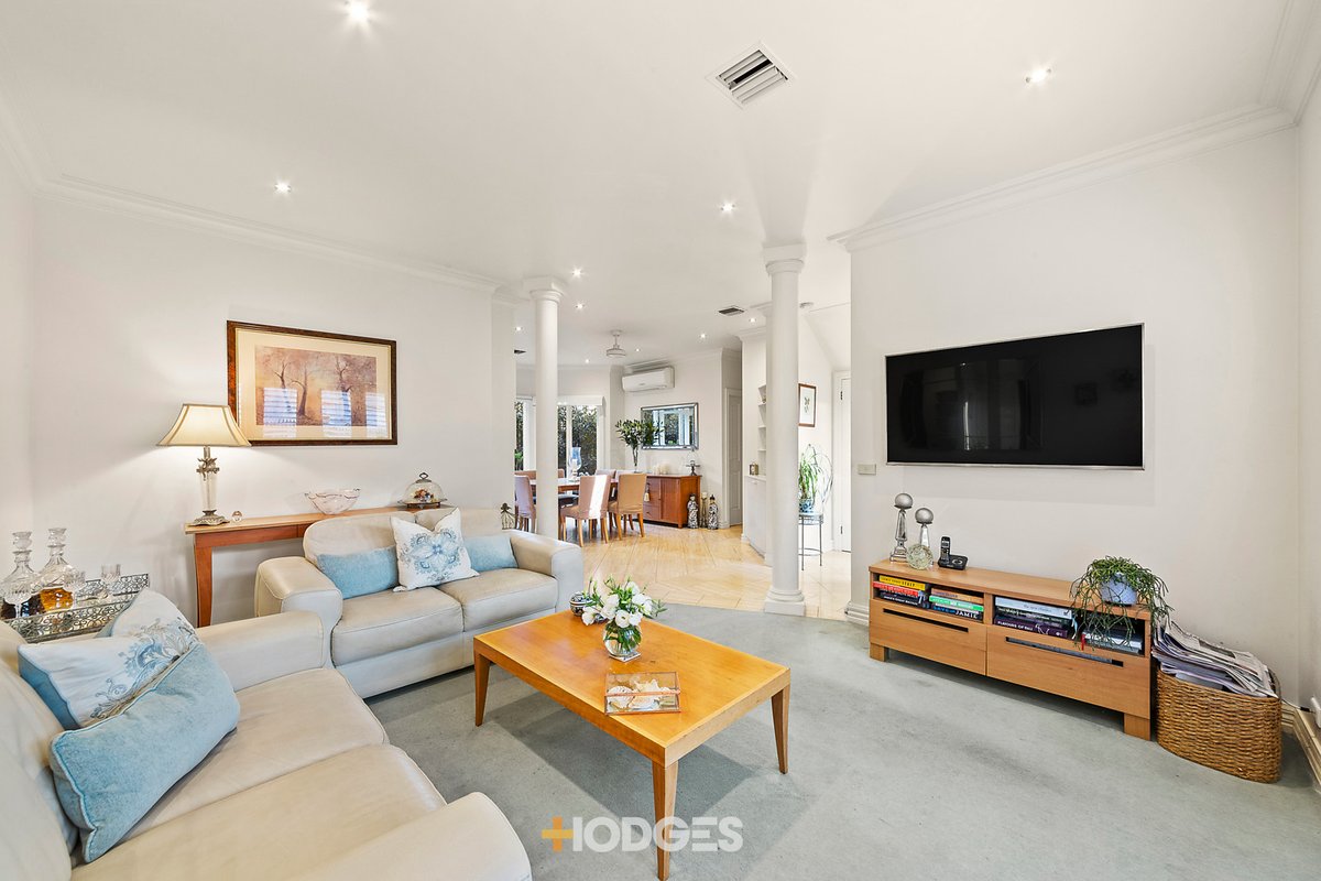2 / 19 Holyrood Street Hampton - Residential for sale