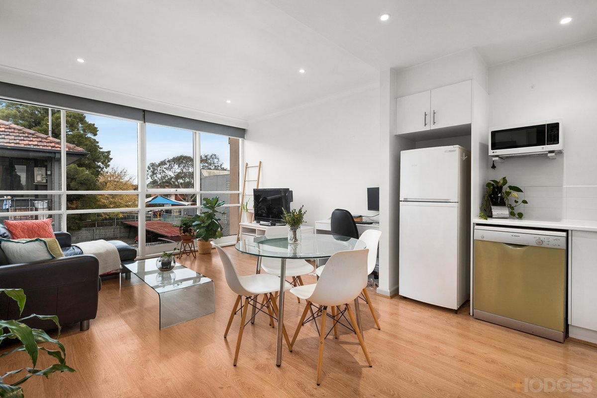 21 / 9 The Avenue Windsor - Residential for sale