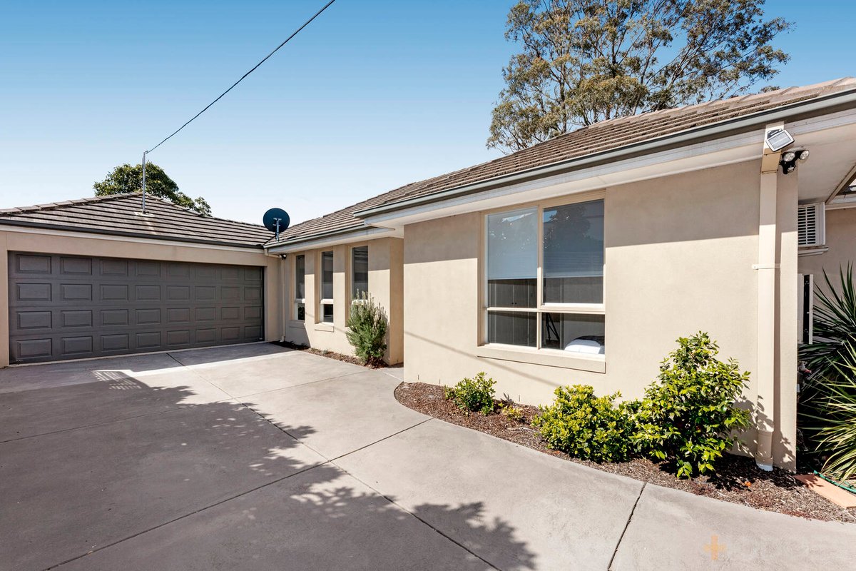 21A Hinkler Avenue Bentleigh East - Residential for sale