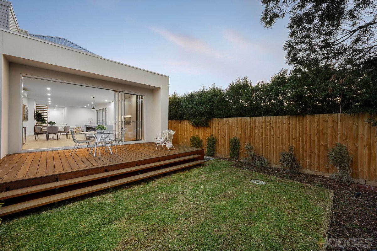 21A Raynes Park Road Hampton - Residential for sale