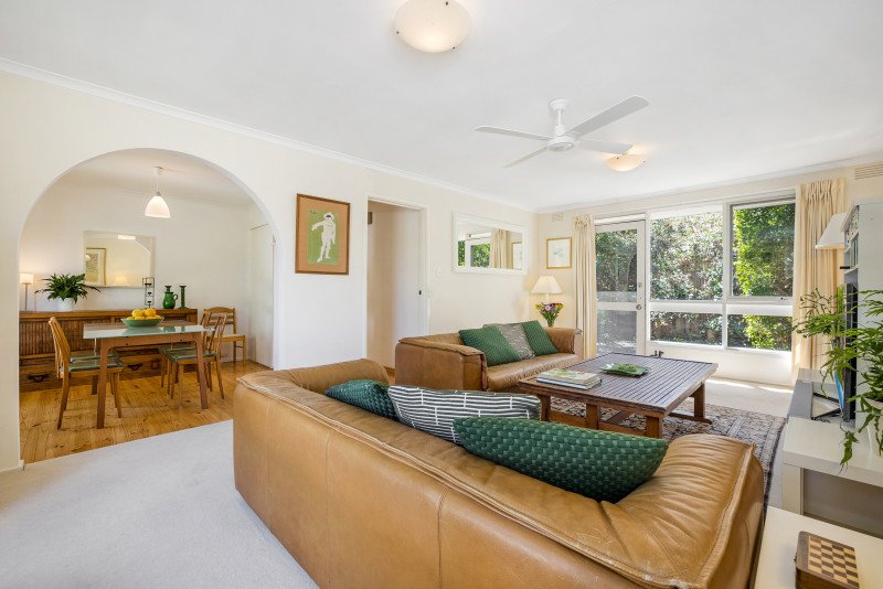 2 / 2-4 Leigh Street MOUNT WAVERLEY - Residential for sale
