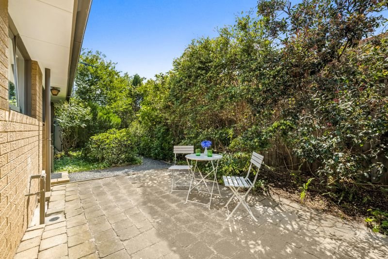 2 / 2-4 Leigh Street MOUNT WAVERLEY - Residential for sale