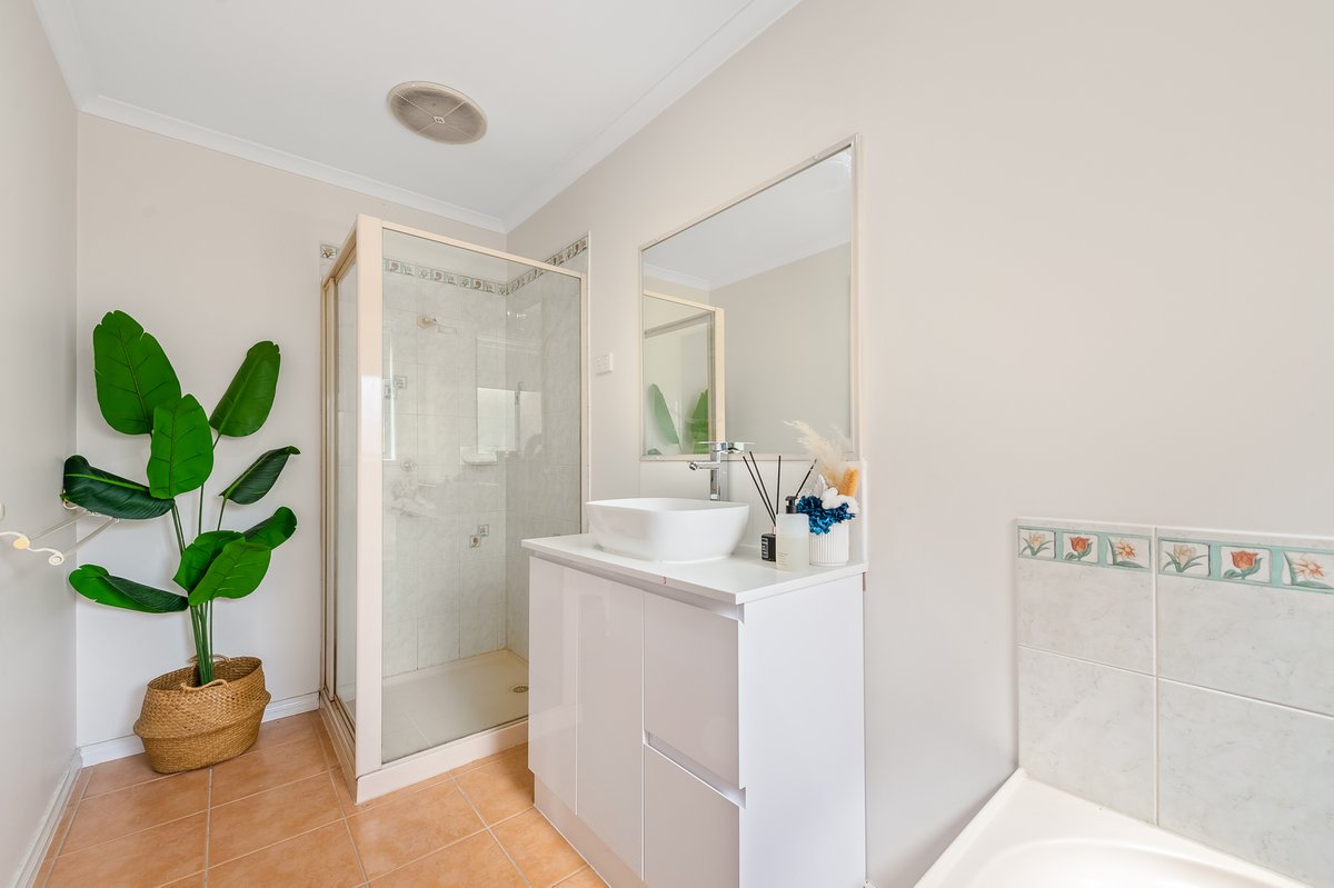 22 Angela Drive Hoppers Crossing - Residential for sale