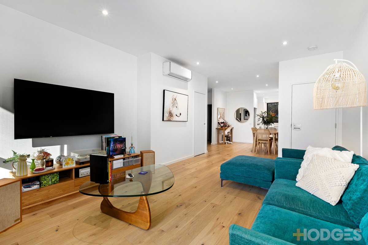 2 / 2 Bellevue Road Cheltenham - Residential for sale