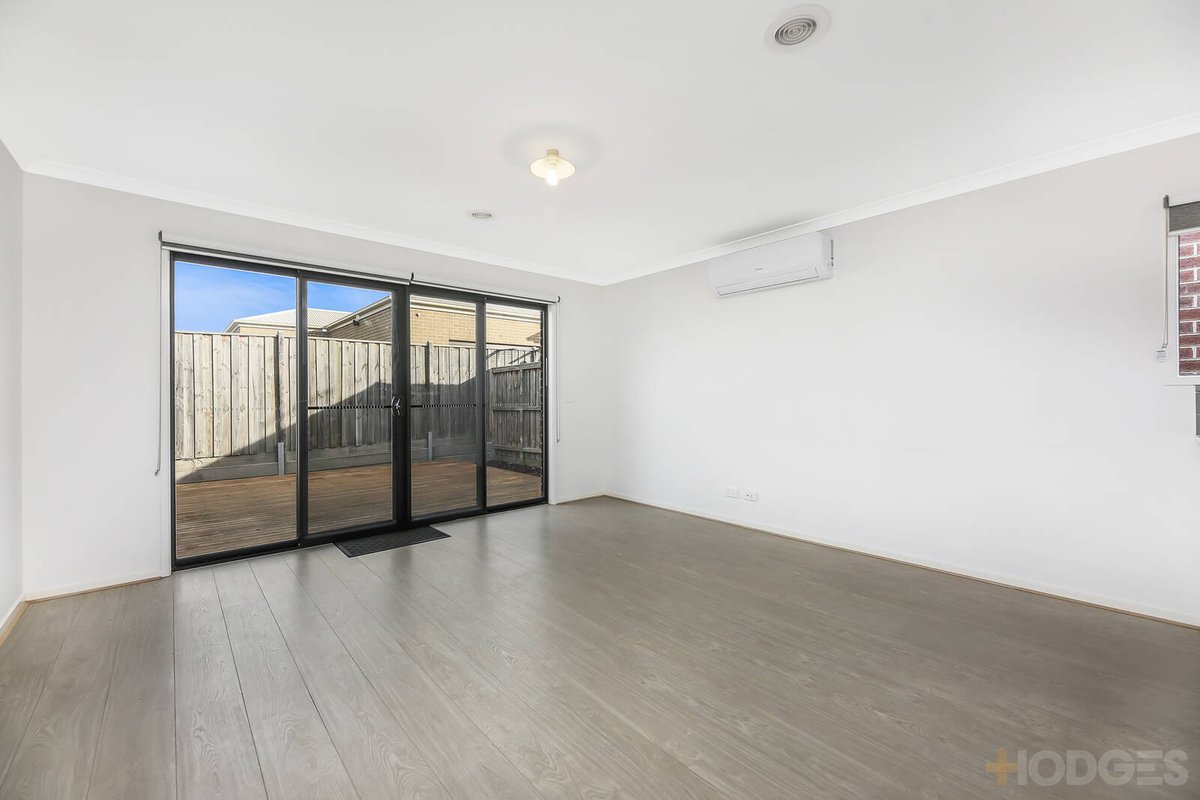 22 Carisbrooke Way Clyde North - Residential for sale