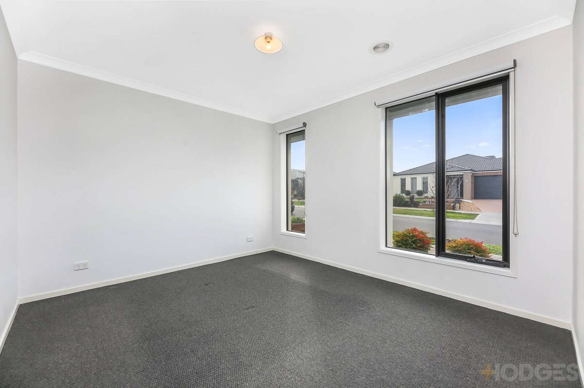 22 Carisbrooke Way Clyde North - Residential for sale