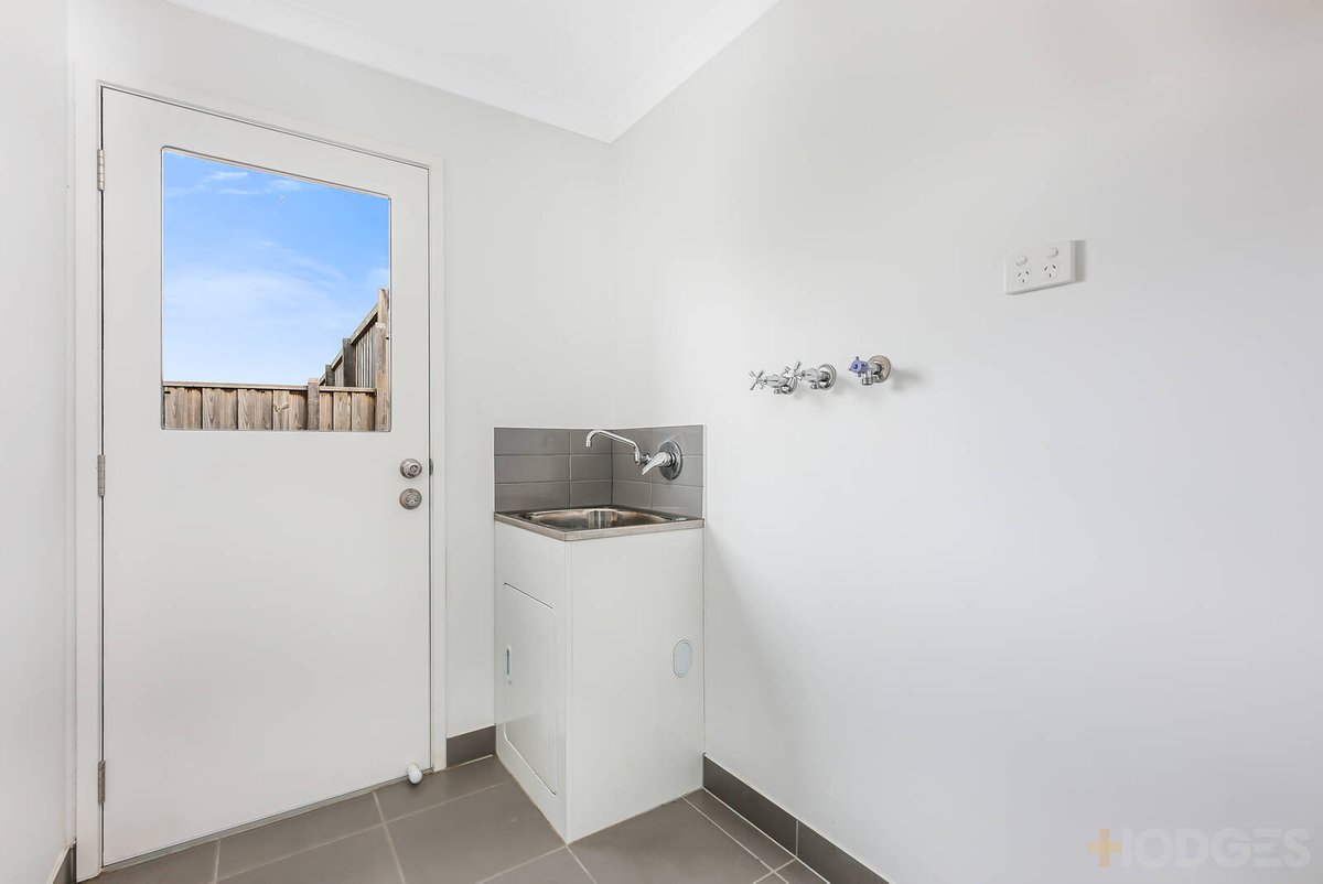 22 Carisbrooke Way Clyde North - Residential for sale