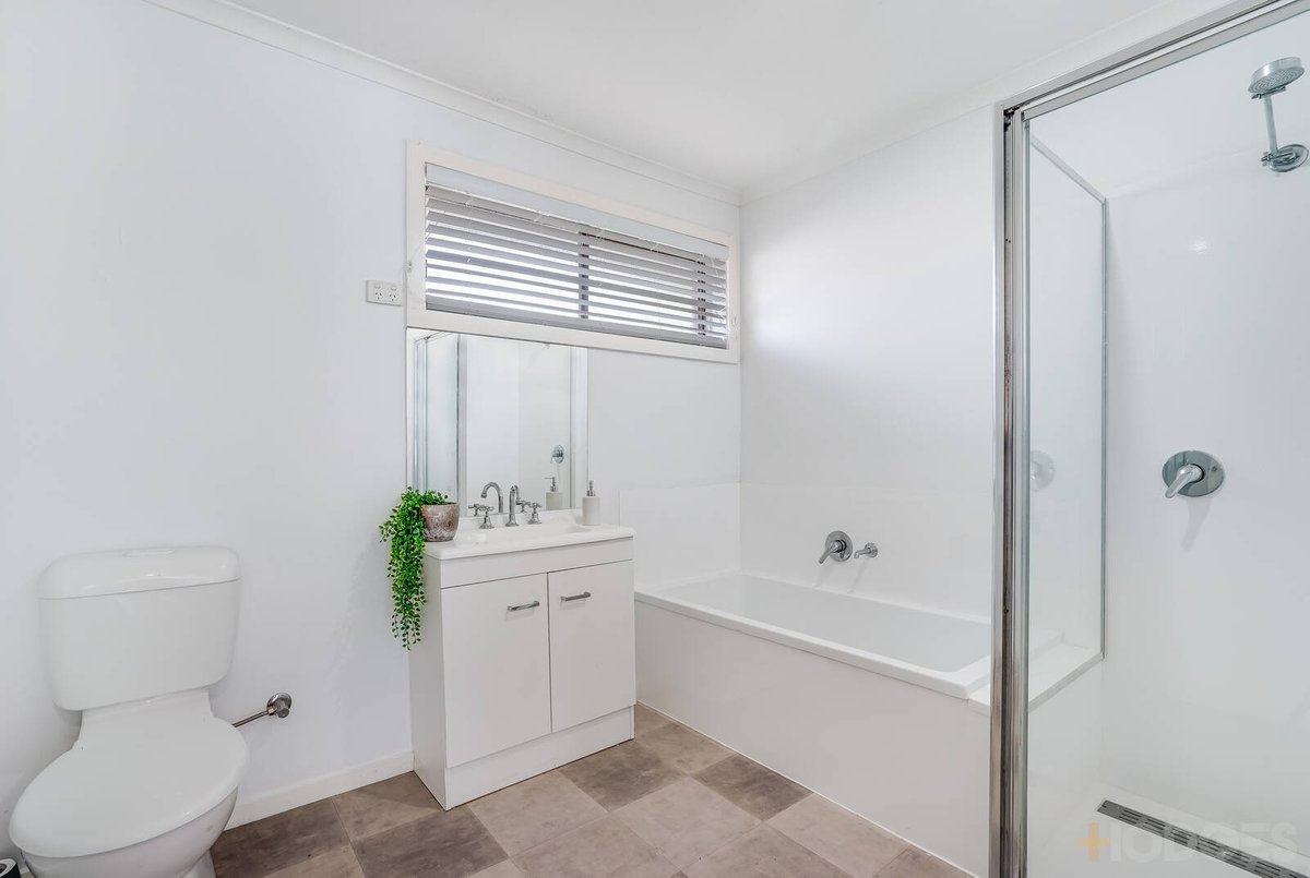 22 Clitheroe Drive Wyndham Vale - Residential for sale